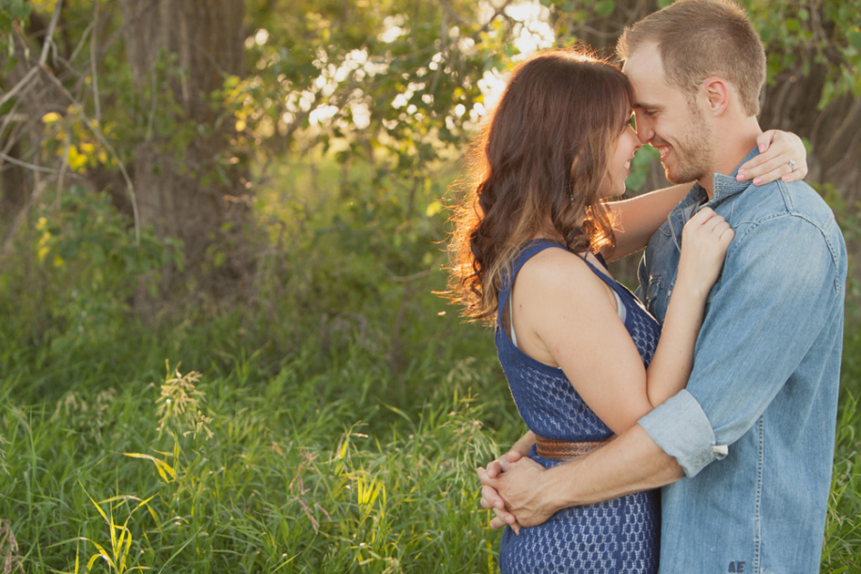 Ashley + Garrett :: Engaged Kampphotography Winnipeg Wedding Photographers You and Me Session 