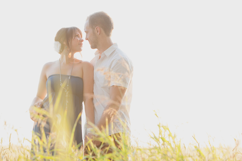 Ashley + Garrett :: Engaged Kampphotography Winnipeg Wedding Photographers You and Me Session 