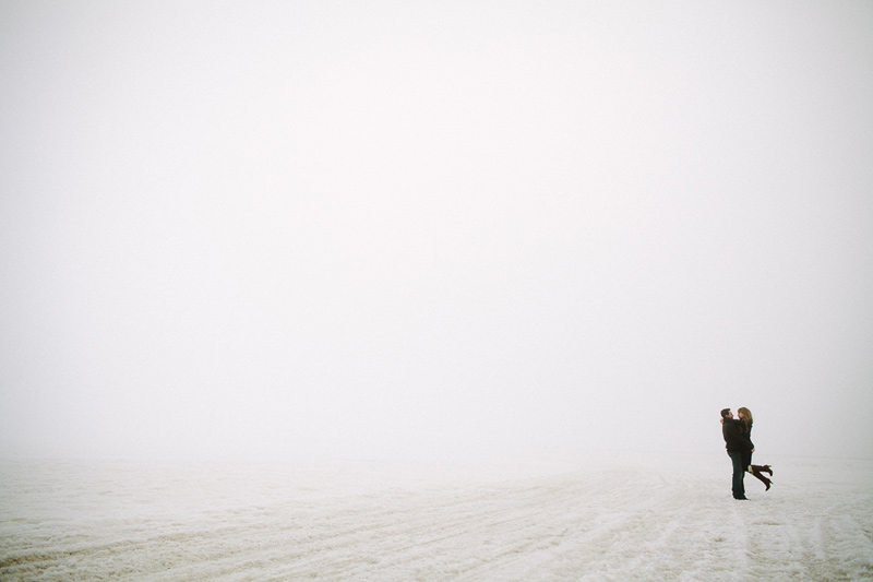 Melissa + Gavin :: And the world disappeared Kampphotography Winnipeg Wedding Photographers You and Me Session 