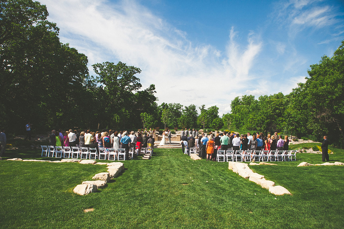 Mel + Dave :: Perfect Spring Wedding Kampphotography Winnipeg Wedding Photographers 