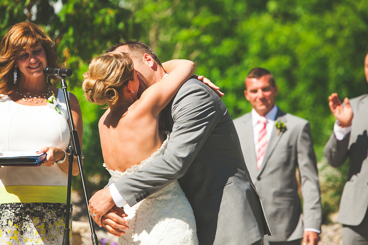 Mel + Dave :: Perfect Spring Wedding Kampphotography Winnipeg Wedding Photographers 