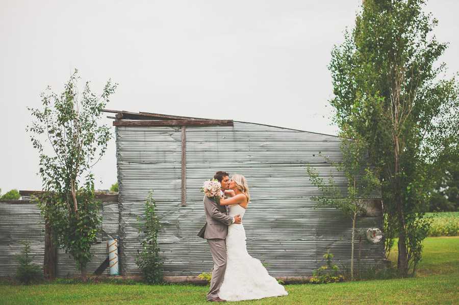 Carin + Peter :: Manitoba Wedding Kampphotography Winnipeg Wedding Photographers 