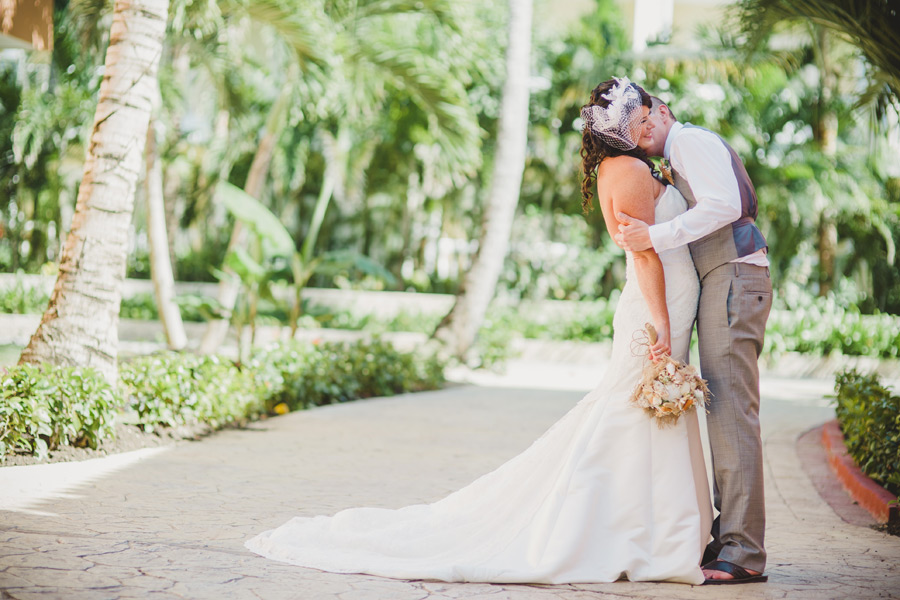 Kaley + Cody :: Dominican Republic Vow Renewal Kampphotography Destination Wedding Kampphotography Winnipeg Wedding Photographers 