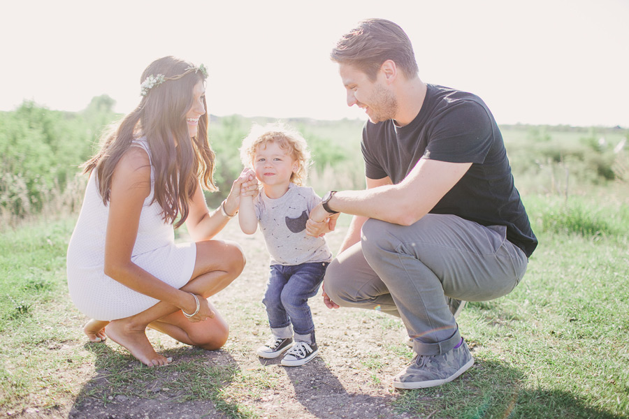 Lynsey + Brendon + Theo + ??? :: Family & Maternity Session Kampphotography Winnipeg Family Session Kampphotography Winnipeg Maternity Photographers Kampphotography Winnipeg Wedding Photographers Portrait Session 