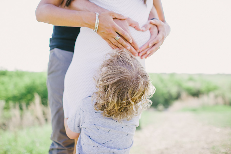 Lynsey + Brendon + Theo + ??? :: Family & Maternity Session Kampphotography Winnipeg Family Session Kampphotography Winnipeg Maternity Photographers Kampphotography Winnipeg Wedding Photographers Portrait Session 