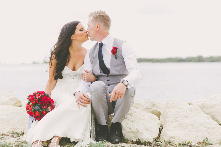 Jenna + Brett :: Gimli Wedding Kampphotography Winnipeg Wedding Photographers 