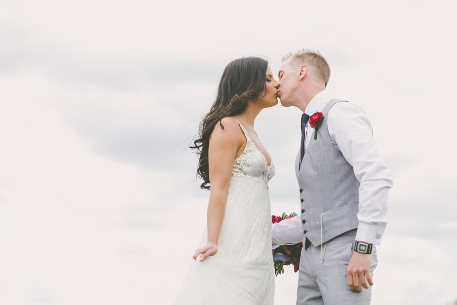 Jenna + Brett :: Gimli Wedding Kampphotography Winnipeg Wedding Photographers 