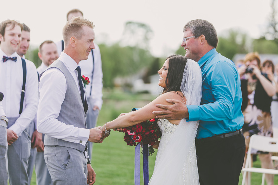 Jenna + Brett :: Gimli Wedding Kampphotography Winnipeg Wedding Photographers 