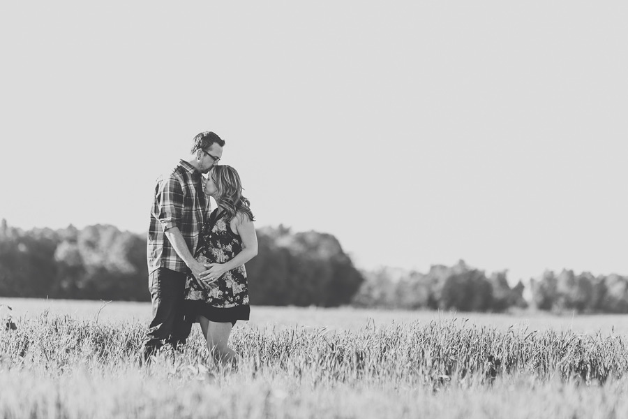 Amanda + Corey + ???? :: Maternity Session Kampphotography Winnipeg Family Session Kampphotography Winnipeg Maternity Photographers Kampphotography Winnipeg Wedding Photographers Portrait Session 