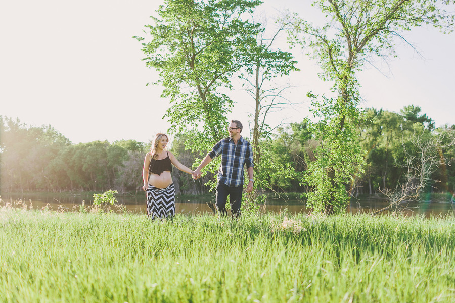 Amanda + Corey + ???? :: Maternity Session Kampphotography Winnipeg Family Session Kampphotography Winnipeg Maternity Photographers Kampphotography Winnipeg Wedding Photographers Portrait Session 