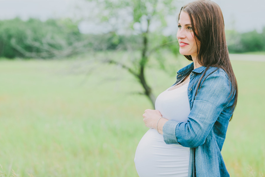 Dena :: Winnipeg Maternity Session Kampphotography Winnipeg Maternity Photographers 