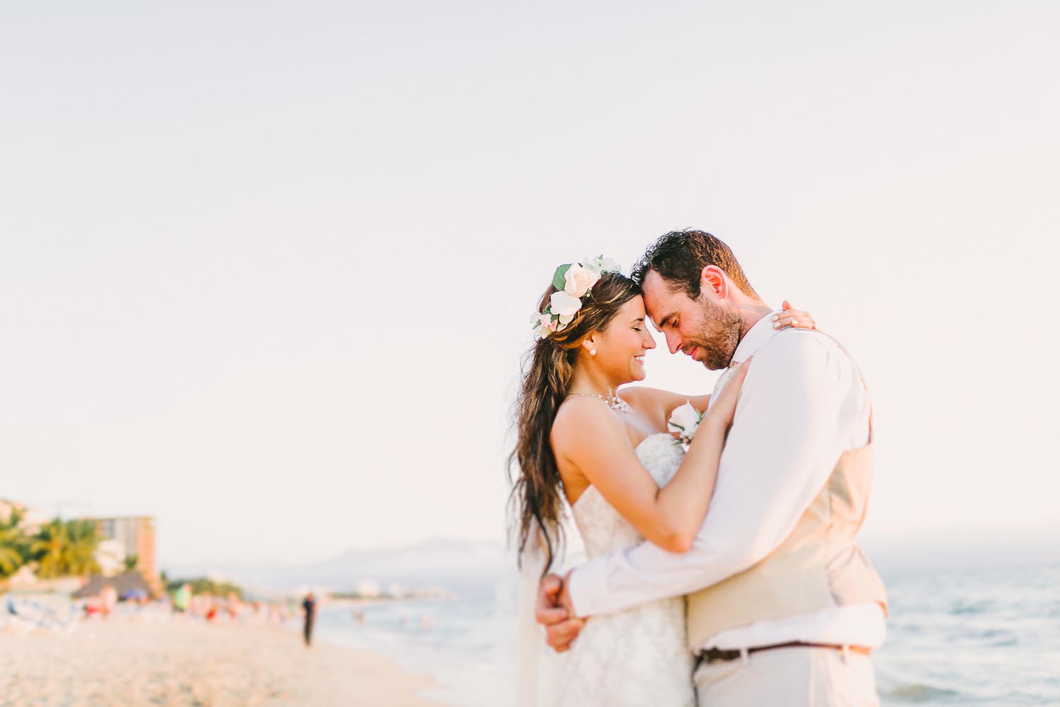 Vanessa + Brian // RIU Vallarta Wedding Kampphotography Destination Wedding 