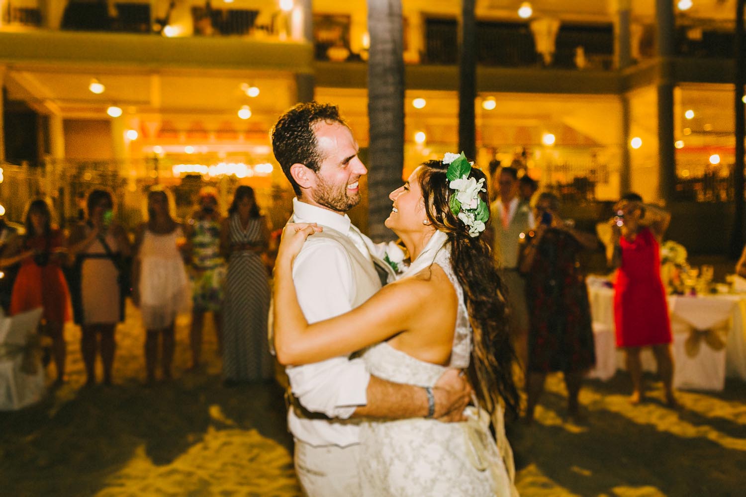 Vanessa + Brian // RIU Vallarta Wedding Kampphotography Destination Wedding 