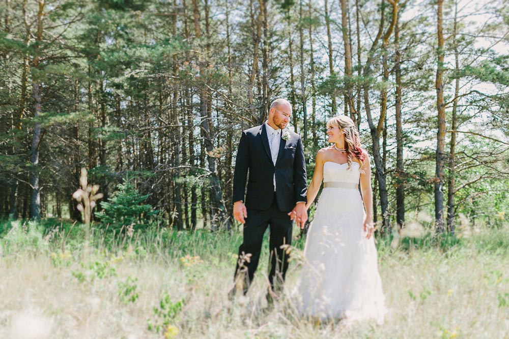 Karen + Alex // Cooks Creek Wedding Kampphotography Winnipeg Wedding Photographers 