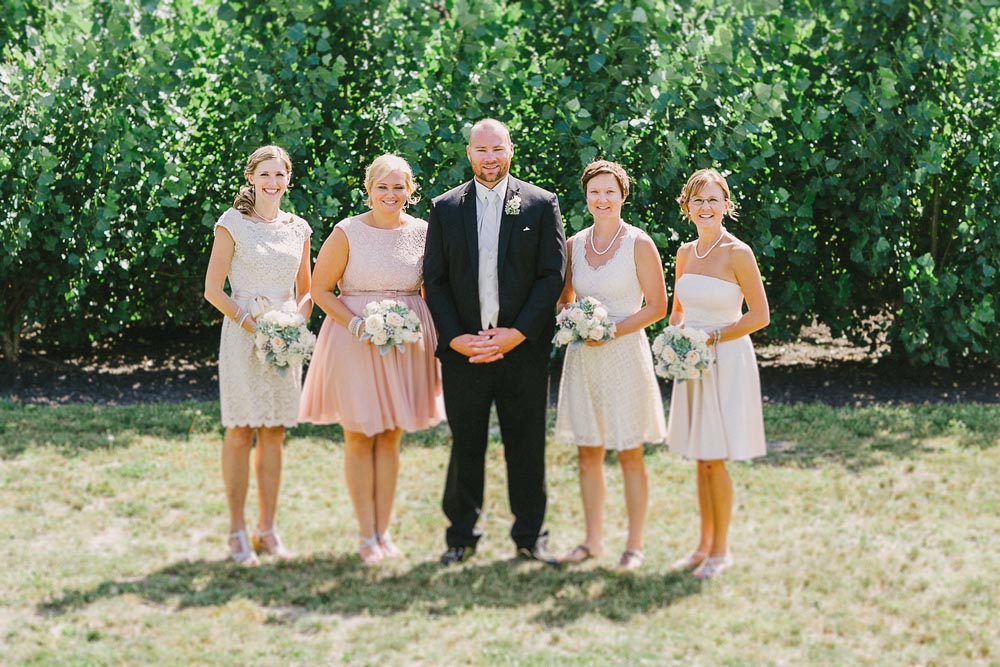 Karen + Alex // Cooks Creek Wedding Kampphotography Winnipeg Wedding Photographers 