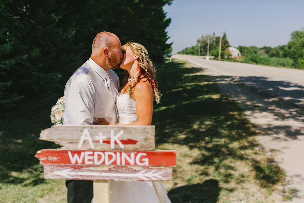 Karen + Alex // Cooks Creek Wedding Kampphotography Winnipeg Wedding Photographers 