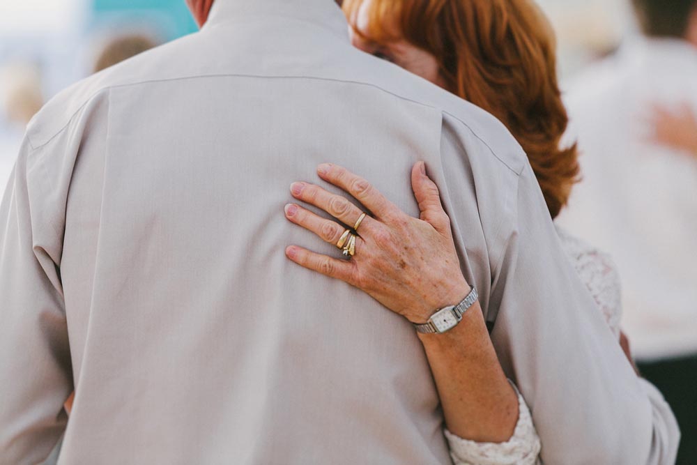 Karen + Alex // Cooks Creek Wedding Kampphotography Winnipeg Wedding Photographers 