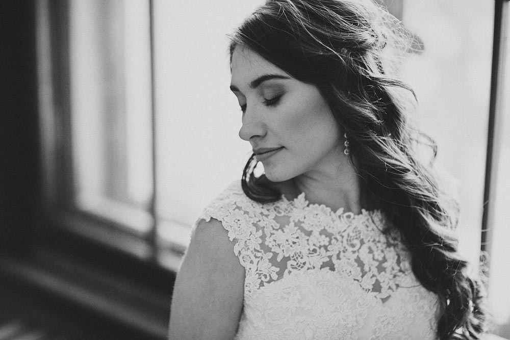 Victoria + Elijah Kampphotography Winnipeg Wedding Photographers 