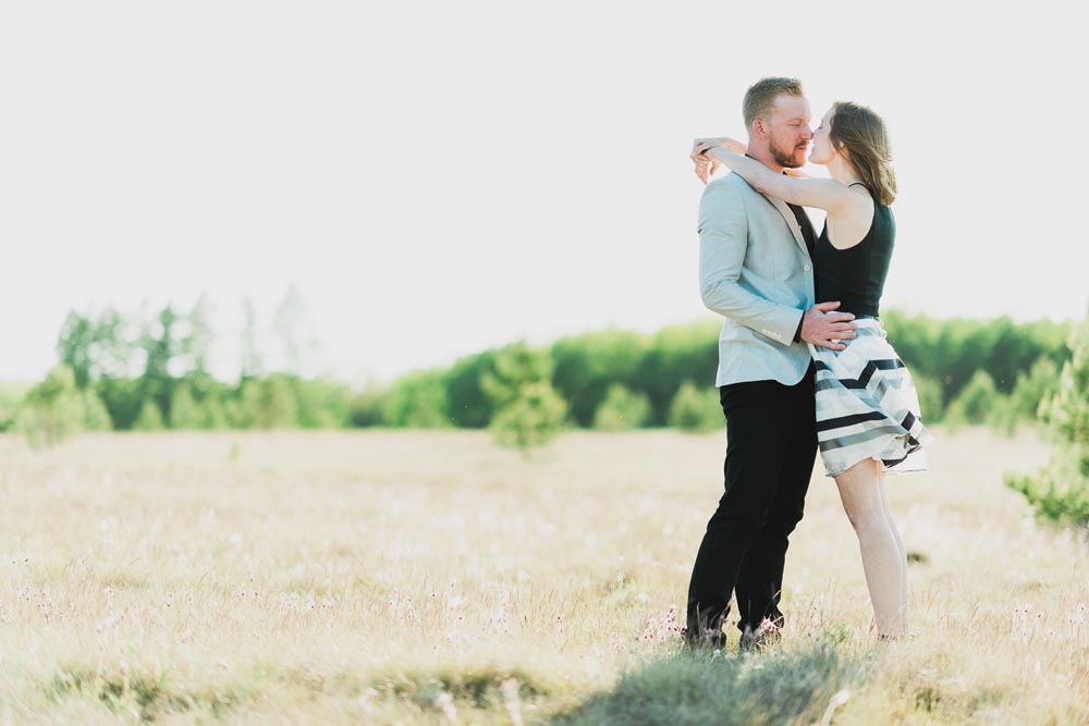 Shannon + Jordy Kampphotography Winnipeg Wedding Photographers You and Me Session 