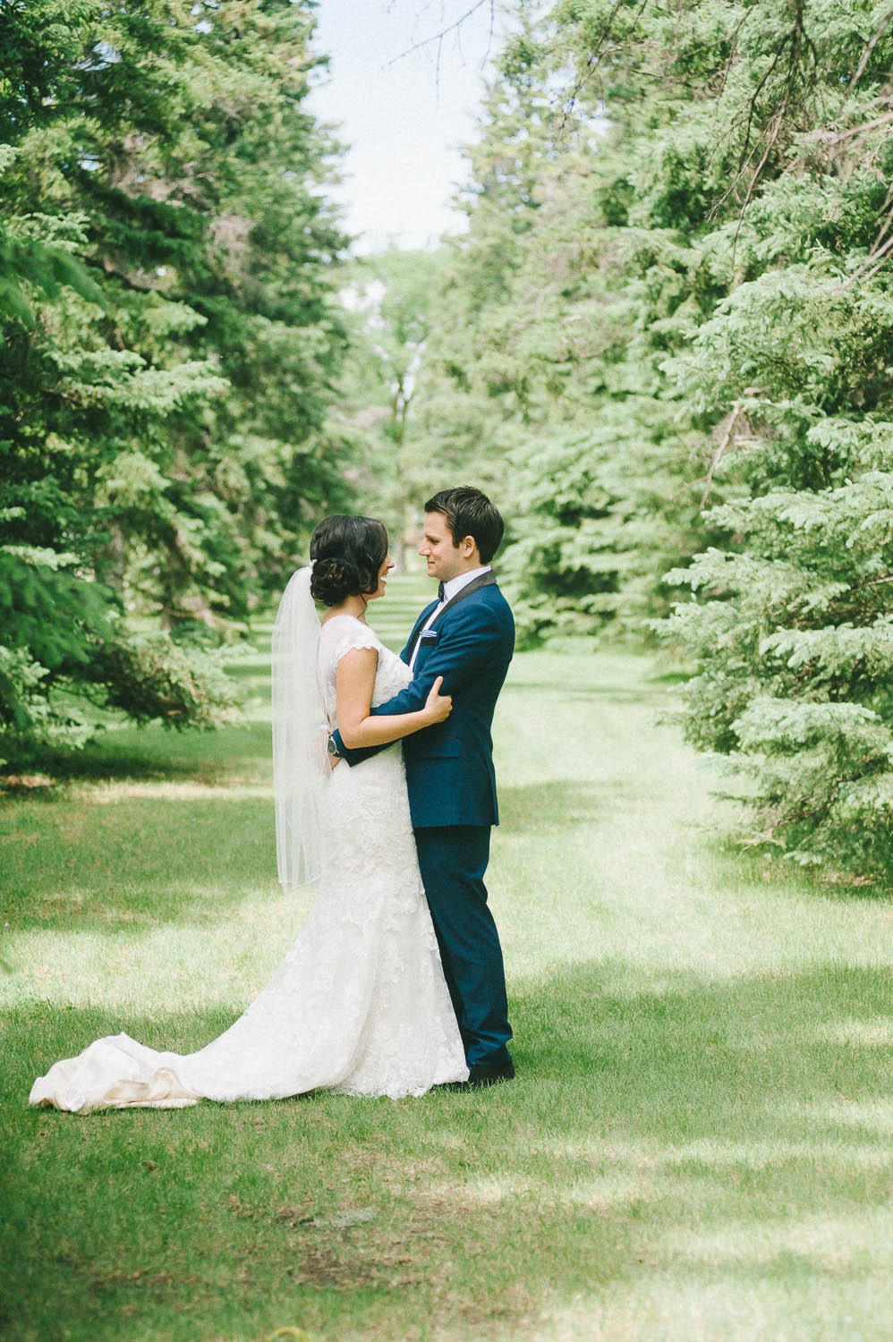 Kiera + Steve Kampphotography Winnipeg Wedding Photographers 
