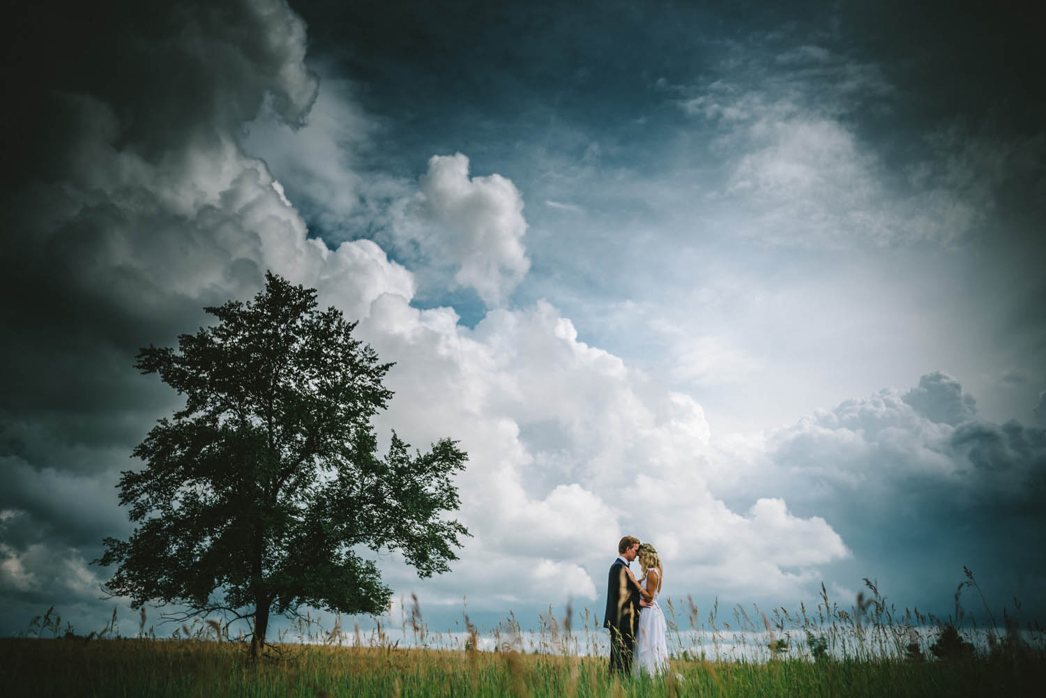 Alyssa + Ed Kampphotography Winnipeg Wedding Photographers 