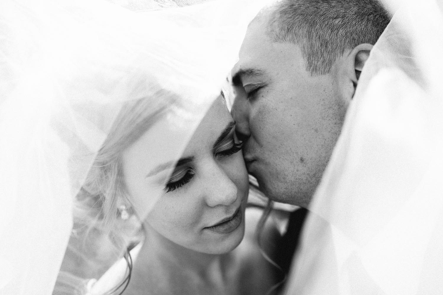 Karli + Jason Kampphotography Winnipeg Wedding Photographers 