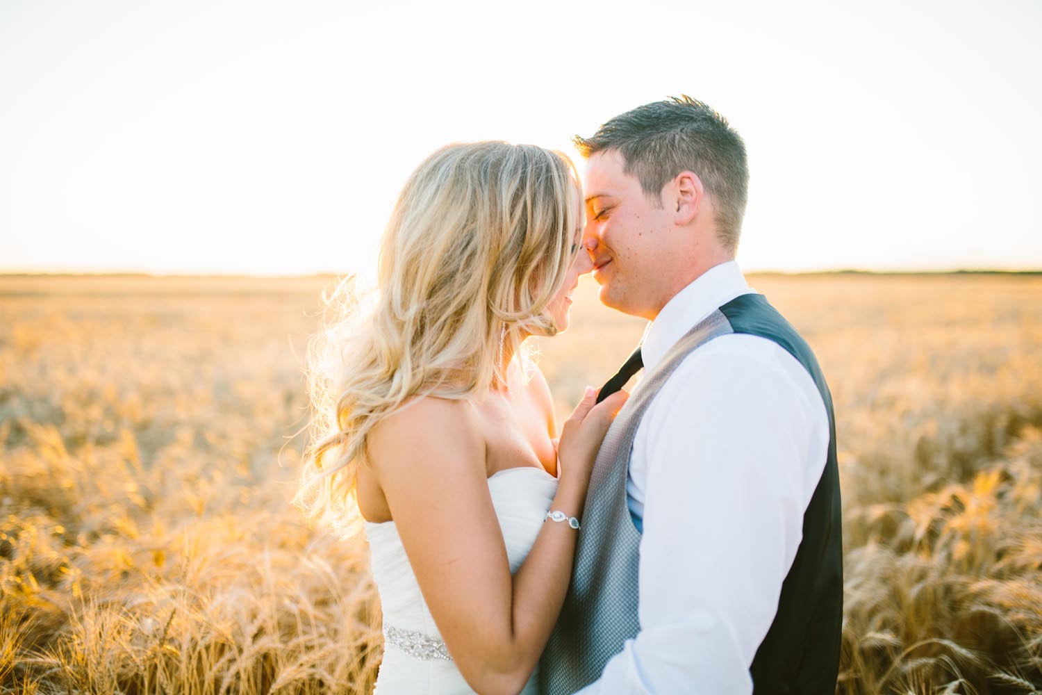 Shawna + Joey Kampphotography Winnipeg Wedding Photographers 