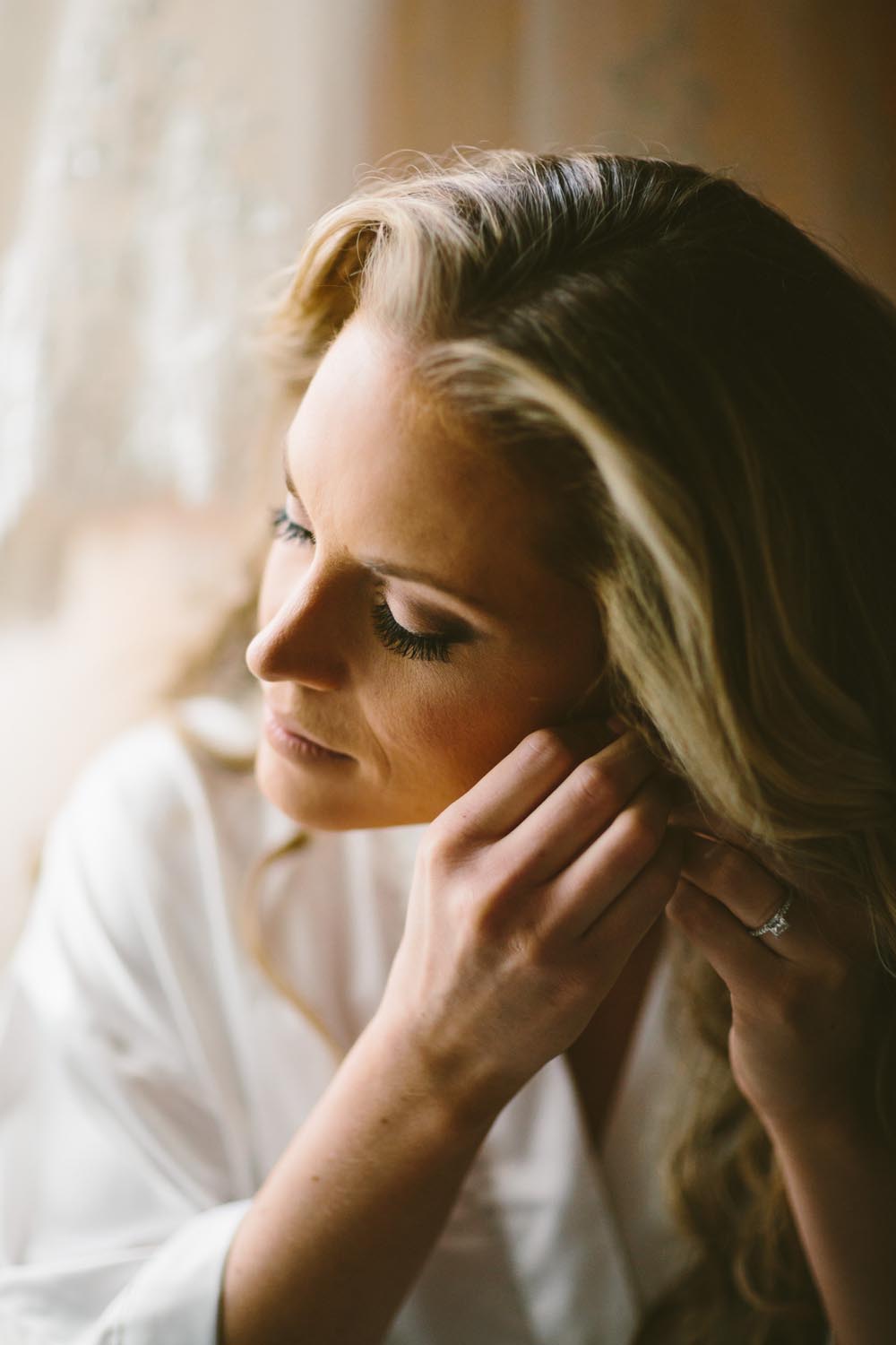 Michelle + Anonh Kampphotography Winnipeg Wedding Photographers 