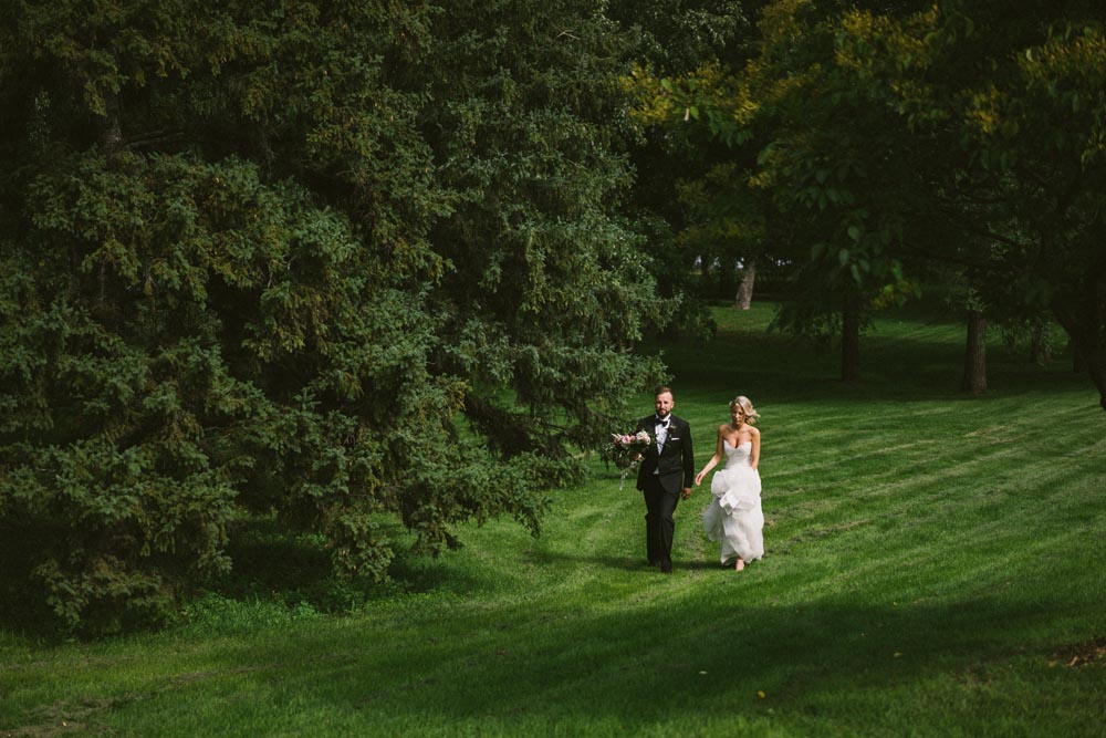 Ashleigh + Chris Kampphotography Winnipeg Wedding Photographers 