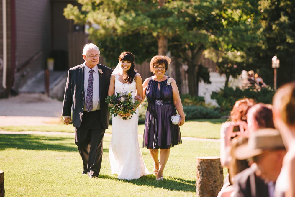 Shannon + Ross Kampphotography Winnipeg Wedding Photographers 