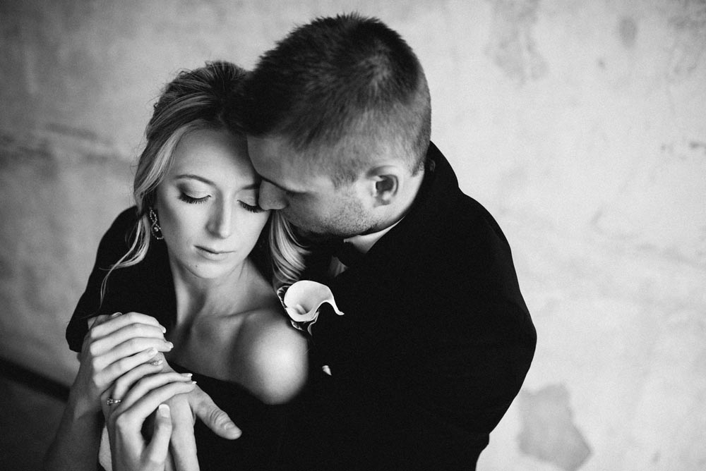 Meagen + Joel Kampphotography Winnipeg Wedding Photographers 