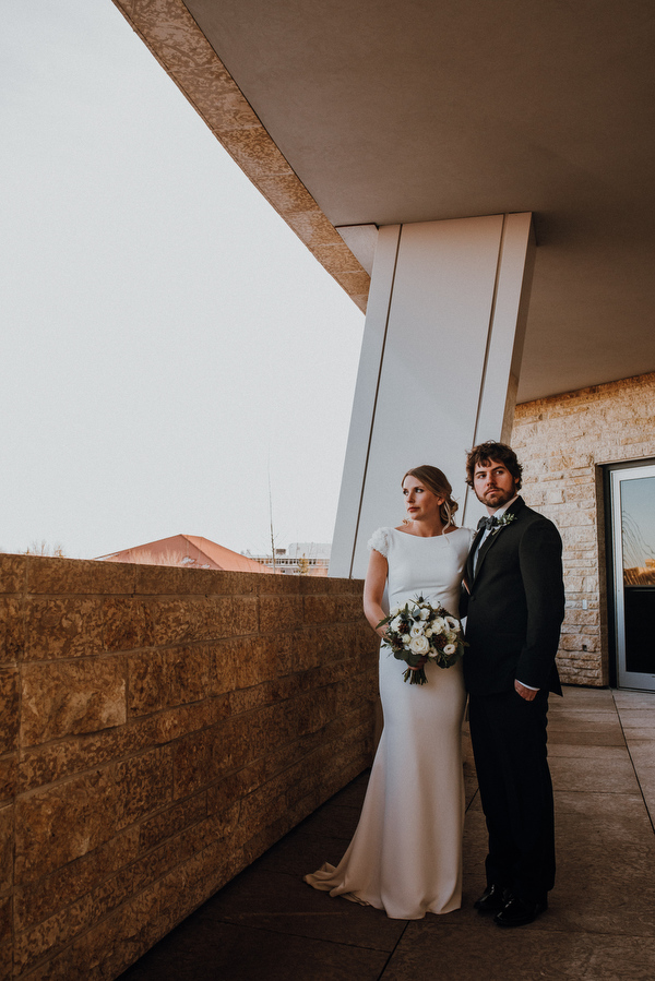 Canadian Museum of Human Rights Wedding Canadian Museum of Human Rights Wedding Kampphotography Winnipeg Wedding Photographers 