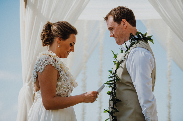 Four Seasons Hotel Maui Wedding Kampphotography Destination Wedding Kampphotography Winnipeg Wedding Photographers 