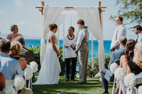 Four Seasons Hotel Maui Wedding Kampphotography Destination Wedding Kampphotography Winnipeg Wedding Photographers 