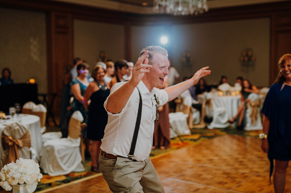 Four Seasons Hotel Maui Wedding Kampphotography Destination Wedding Kampphotography Winnipeg Wedding Photographers 