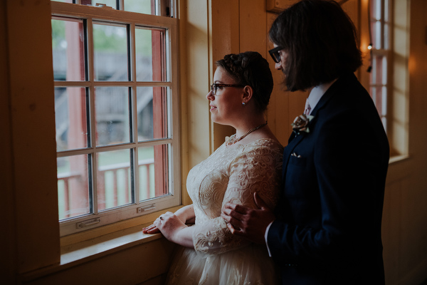 Fort Gibraltar Wedding Kampphotography Winnipeg Wedding Photographers 