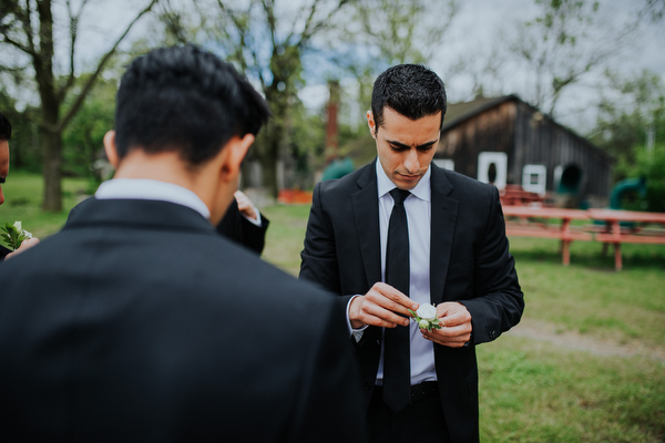 Steckle Heritage Farm Wedding Kampphotography Destination Wedding Kampphotography Winnipeg Wedding Photographers 