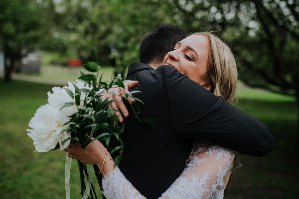 Steckle Heritage Farm Wedding Kampphotography Destination Wedding Kampphotography Winnipeg Wedding Photographers 