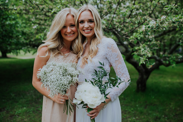 Steckle Heritage Farm Wedding Kampphotography Destination Wedding Kampphotography Winnipeg Wedding Photographers 