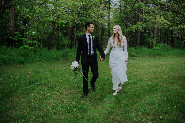 Steckle Heritage Farm Wedding Kampphotography Destination Wedding Kampphotography Winnipeg Wedding Photographers 