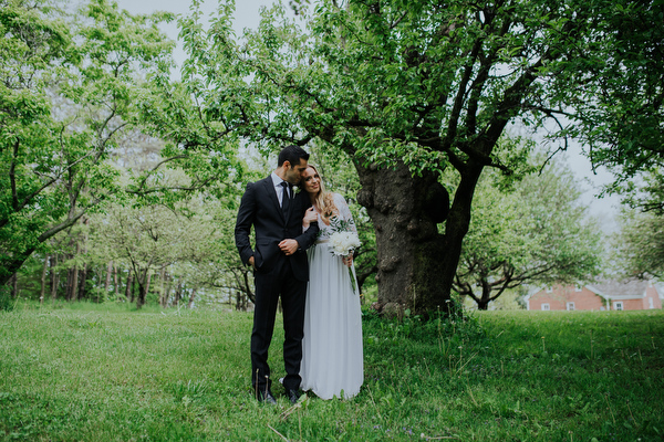 Steckle Heritage Farm Wedding Kampphotography Destination Wedding Kampphotography Winnipeg Wedding Photographers 