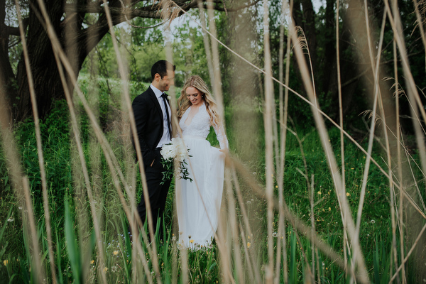 Steckle Heritage Farm Wedding Kampphotography Destination Wedding Kampphotography Winnipeg Wedding Photographers 