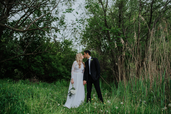 Steckle Heritage Farm Wedding Kampphotography Destination Wedding Kampphotography Winnipeg Wedding Photographers 