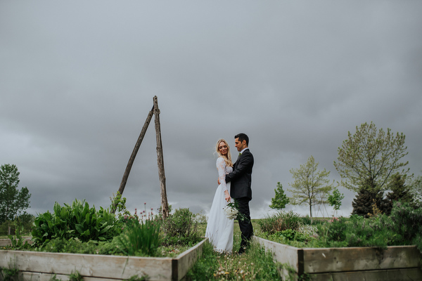 Steckle Heritage Farm Wedding Kampphotography Destination Wedding Kampphotography Winnipeg Wedding Photographers 