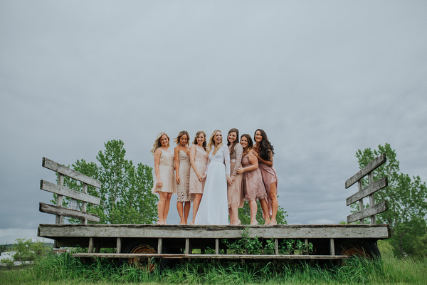 Steckle Heritage Farm Wedding Kampphotography Destination Wedding Kampphotography Winnipeg Wedding Photographers 