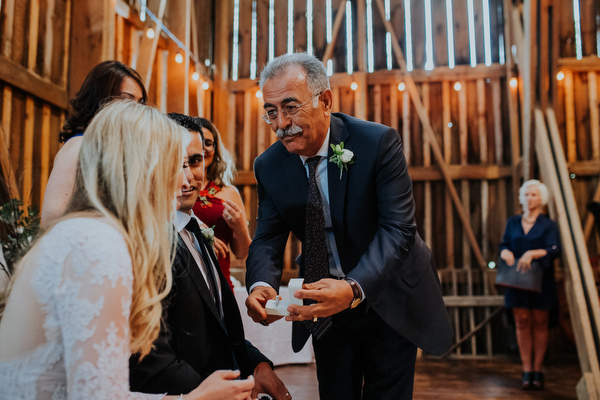 Steckle Heritage Farm Wedding Kampphotography Destination Wedding Kampphotography Winnipeg Wedding Photographers 