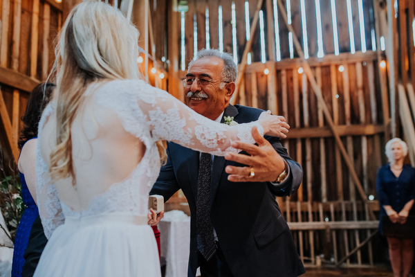 Steckle Heritage Farm Wedding Kampphotography Destination Wedding Kampphotography Winnipeg Wedding Photographers 