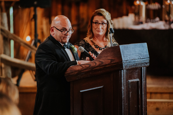 Steckle Heritage Farm Wedding Kampphotography Destination Wedding Kampphotography Winnipeg Wedding Photographers 