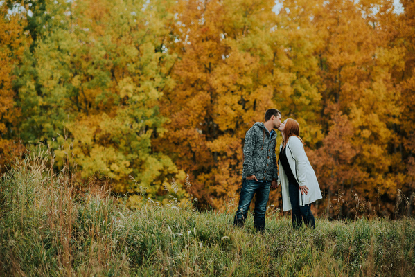 Assiniboine Forest Engagement Kampphotography Winnipeg Wedding Photographers You and Me Session 