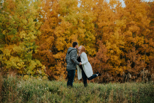 Assiniboine Forest Engagement Kampphotography Winnipeg Wedding Photographers You and Me Session 